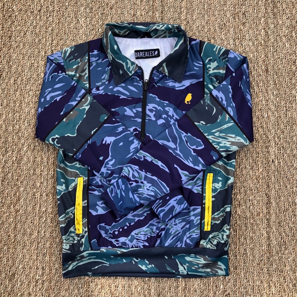 Dareales Camo Windbreaker